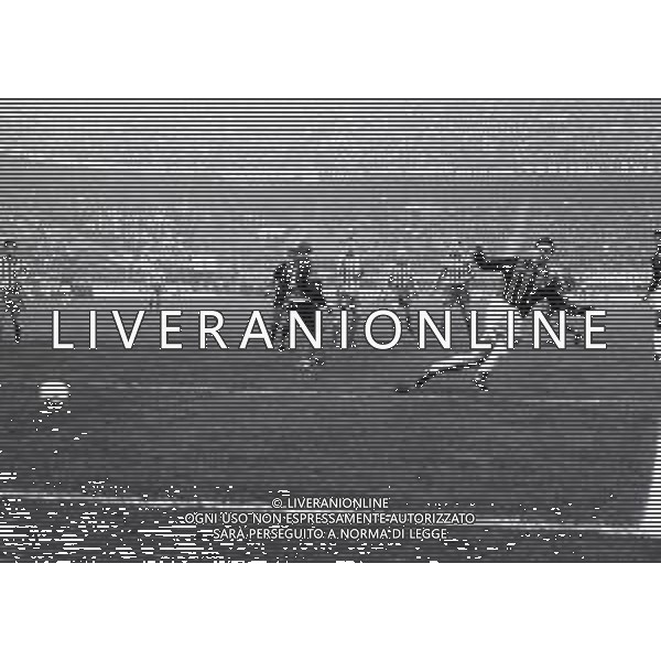 25-11-1992 MILANO CHAMPIONS LEAGUE MILAN JFK GOTEBORG 4-0 NELLA FOTO GOAL MARCO VAN BASTEN AG ALDO LIVERANI SAS
