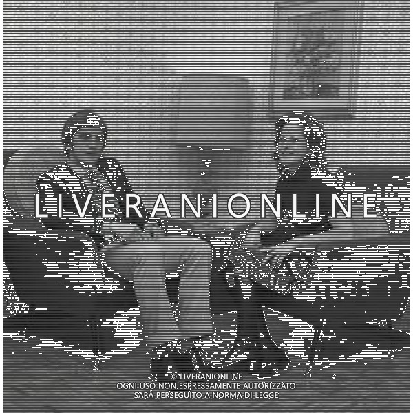 RETROSPETTIVA ROBERTO BONINSEGNA CALCIATORE NELLA FOTO ROBERTO BONINSEGNA CON LA MOGLIE NELL\'ANNO 1970 AG ALDO LIVERANI SAS