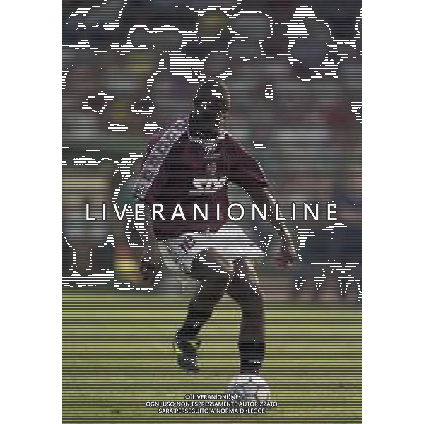 05-08-1999 INCONTRO AMICHEVOLE TORINO VARESE NELLA FOTO DIAWARA Djibril AG ALDO LIVERANI SAS