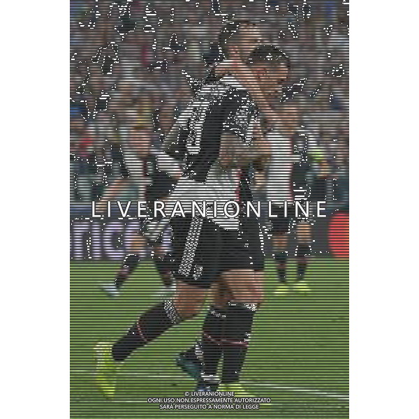 Torino 1.10.2019 Stadio Allianz Stadium Juventus vs Leverkusen Gruppo D Giornata 2 di 6 ©Falzone/Agenzia Aldo Liverani NELLA FOTO : ESULTANZA DOPO IL GOL DI FEDERICO BERNARDESCHI CON PJANIC / AGENZIA ALDO LIVERANI SAS
