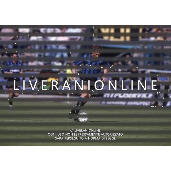 RETROSPETTIVA PAVONE CHRISTIAN CALCIATORE NELLA FOTO PAVONE CHRISTIAN CON LA MAGLIA DELL\'ATALANTA CALCIO AG ALDO LIVERANI SAS