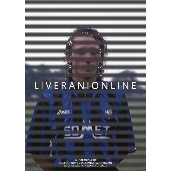 RETROSPETTIVA PAVONE CHRISTIAN CALCIATORE NELLA FOTO PAVONE CHRISTIAN CON LA MAGLIA DELL\'ATALANTA CALCIO AG ALDO LIVERANI SAS