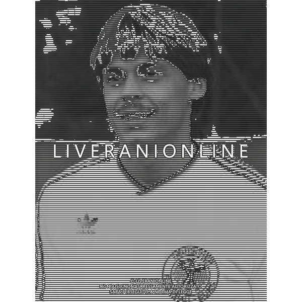 RETROSPETTIVA OLAF THON CALCIATORE NELLA FOTO OLAF THON CON LA MAGLIA DELLA MAGLIA DELLA NAZIONALE GERMANIA AG ALDO LIVERANI SAS