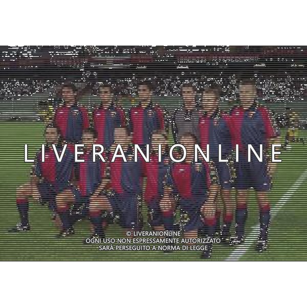 GENOA CALCIO 2000-2001 NELLA FOTO FORMAZIONE GENOA CALCIO 2000-2OO1 AG ALDO LIVERANI SAS