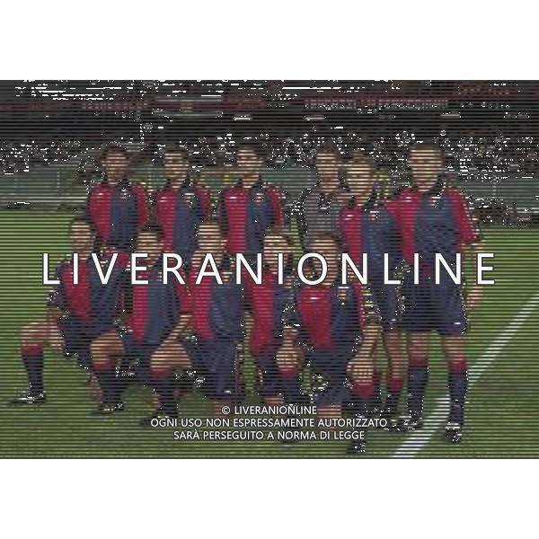 GENOA CALCIO 2000-2001 NELLA FOTO FORMAZIONE GENOA CALCIO 2000-2OO1 AG ALDO LIVERANI SAS