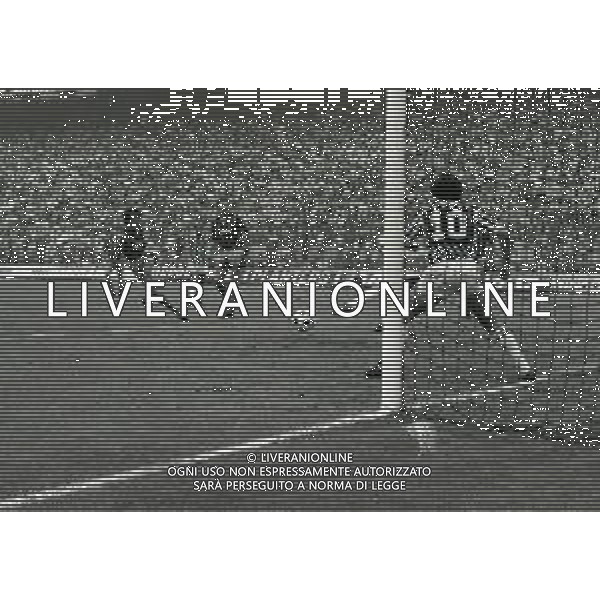 13-09-1981 MILANO-CAMPIONATO DI CALCIO SERIE A INTER ASCOLI 0-0 NELLA FOTO TIRO DI SALVATORE BAGNI AG ALDO LIVERANI SAS