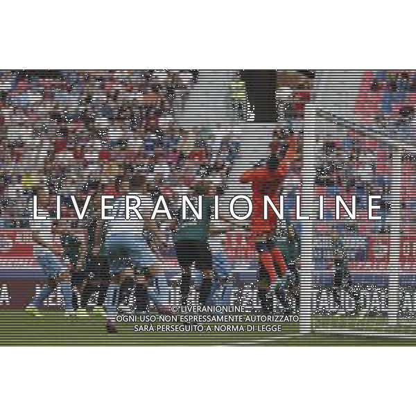 Bologna - Lazio Campionato di Calcio Serie A TIM 06/10/2019 nella foto: Skorupski Lukasz (Bologna f.c.) in parata ©Claudio Zamagni/Agenzia Aldo Liverani Skorupski Lukasz (Bologna f.c.) during Italian Serie A soccer match between BOLOGNA F.C. and S.S. LAZIO at Renato Dall\'Ara Stadium in Bologna on October 06 2019 photo credit by Claudio Zamagni/Aldo Liverani Photo Agency / AGENZIA ALDO LIVERANI SAS