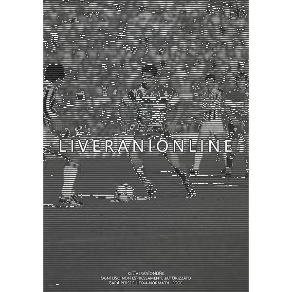 11-11-1984 FIRENZE-CAMPIONATO DI CALCIO SERIE A FIORENTINA ASCOLI 1-1 NELLA FOTO DANIELE MASSARO AG ALDO LIVERANI SAS