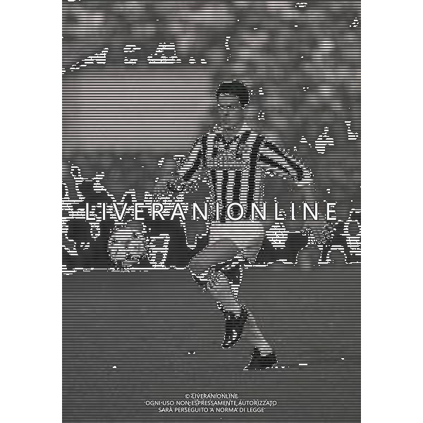 11-11-1984 FIRENZE-CAMPIONATO DI CALCIO SERIE A FIORENTINA ASCOLI 1-1 NELLA FOTO FRANCESCO VINCENZI AG ALDO LIVERANI SAS