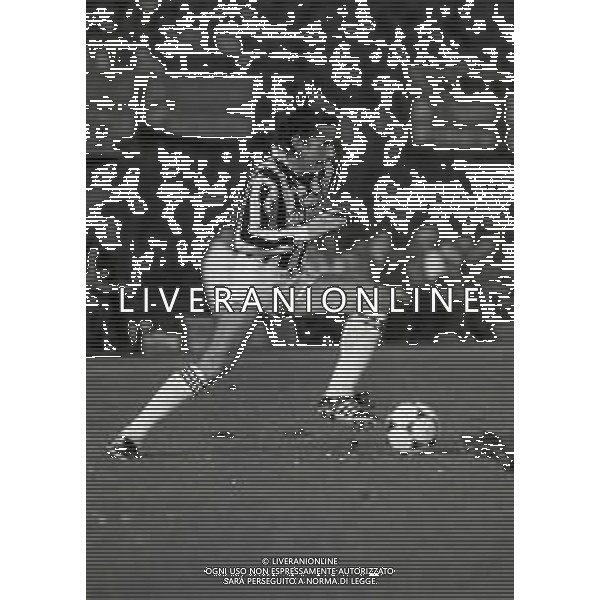 11-11-1984 FIRENZE-CAMPIONATO DI CALCIO SERIE A FIORENTINA ASCOLI 1-1 NELLA FOTO DIRCEU AG ALDO LIVERANI SAS