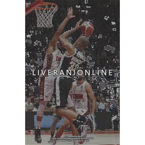 Segafredo Virtus Bologna vs Umana Reyer Venezia Campionato di Basket Serie A 06/10/2019 nella foto: Vincent Hunter(Segafredo Virtus Bologna) ©Claudio Zamagni/Agenzia Aldo Liverani Vincent Hunter(Segafredo Virtus Bologna) during Italian Serie A Basketball match between Segafredo Virtus Bologna and Umana Reyer Venezia at PalaDozza in Bologna on October 06 2019 photo credit by Claudio Zamagni/Aldo Liverani Photo Agency / AGENZIA ALDO LIVERANI SAS
