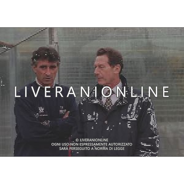 04-10-1998 BERGAMO-CAMPIONATO DI CALCIO SERIE C1 ALZANO VIRESCIT-PADOVA NELLA FOTO CLAUDIO FOSCARINI ALLENATORE ALZANO VIRESCIT CON IL PRESIDENTE ALZANO VIRESCIT FRANCO MOROTTI AG ALDO LIVERANI SAS
