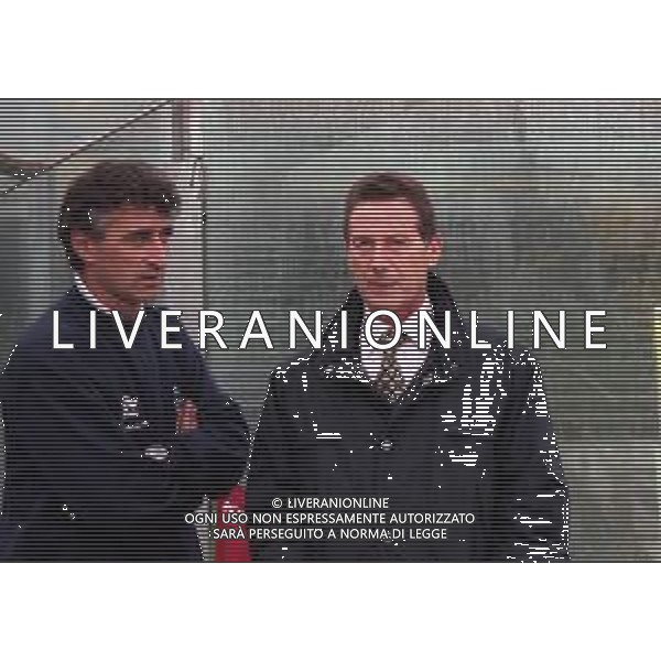 04-10-1998 BERGAMO-CAMPIONATO DI CALCIO SERIE C1 ALZANO VIRESCIT-PADOVA NELLA FOTO CLAUDIO FOSCARINI ALLENATORE ALZANO VIRESCIT CON IL PRESIDENTE ALZANO VIRESCIT FRANCO MOROTTI AG ALDO LIVERANI SAS