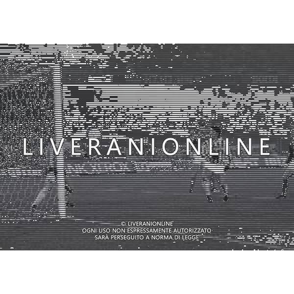 07-11-1990 TORINO-COPPA DELLE COPPE JUVENTUS AUSTRIA VIENNA 4-0 NELLA FOTO GOAL ROBERTO BAGGIO AG ALDO LIVERANI SAS