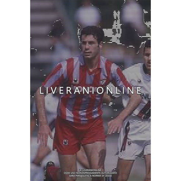 RETROSPETTIVA ANDREA TENTONI CALCIATORE NELLA FOTO ANDREA TENTONI CON LA MAGLIA DELLA CREMONESE CALCIO AG ALDO LIVERANI SAS