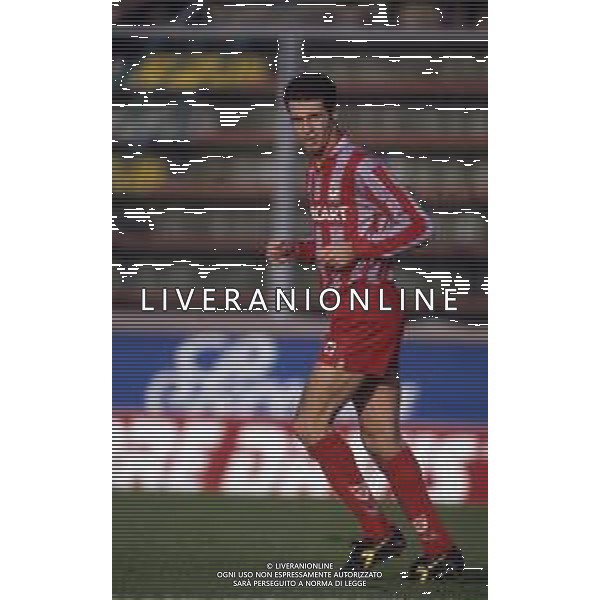 RETROSPETTIVA ANDREA TENTONI CALCIATORE NELLA FOTO ANDREA TENTONI CON LA MAGLIA DELLA CREMONESE CALCIO AG ALDO LIVERANI SAS