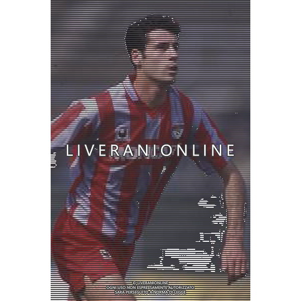 RETROSPETTIVA ANDREA TENTONI CALCIATORE NELLA FOTO ANDREA TENTONI CON LA MAGLIA DELLA CREMONESE CALCIO AG ALDO LIVERANI SAS