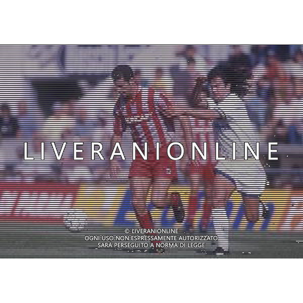 RETROSPETTIVA ANDREA TENTONI CALCIATORE NELLA FOTO ANDREA TENTONI CON LA MAGLIA DELLA CREMONESE CALCIO AG ALDO LIVERANI SAS