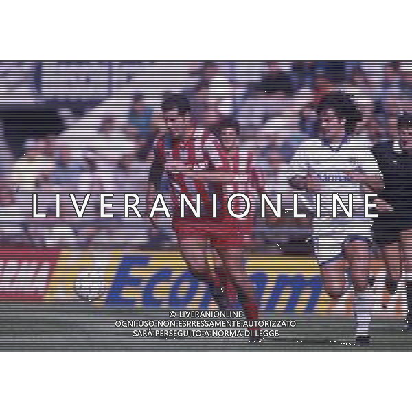 RETROSPETTIVA ANDREA TENTONI CALCIATORE NELLA FOTO ANDREA TENTONI CON LA MAGLIA DELLA CREMONESE CALCIO AG ALDO LIVERANI SAS