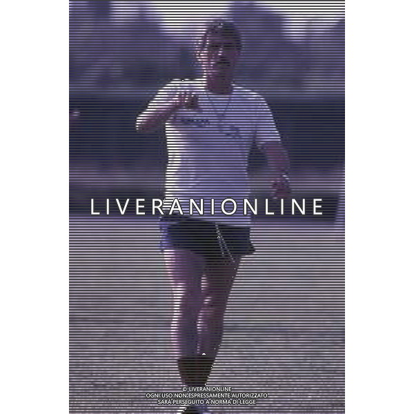 RETROSPETTIVA PIETRO SANTIN ALLENATORE CALCIO NELLA FOTO PIETRO SANTIN ALLENATORE LECCE CALCIO AG ALDO LIVERANI SAS