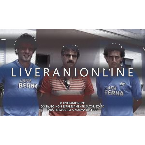 RETROSPETTIVA PIETRO SANTIN ALLENATORE CALCIO NELLA FOTO PIETRO SANTIN ALLENATORE NAPOLI CALCIO CON PASQUALE CASALE E COSTANZO CELESTINI AG ALDO LIVERANI SAS