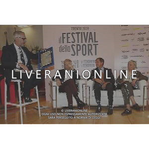 TRENTO 11.10.2019 - Festival dello Sport seconda edizione - nella foto: Pier Bergonzi aldo grasso faustino coppi e marino coppi con la lettera che fausto coppi invio\' a Gorla ©Claudio Zamagni/Agenzia Aldo Liverani / AGENZIA ALDO LIVERANI SAS