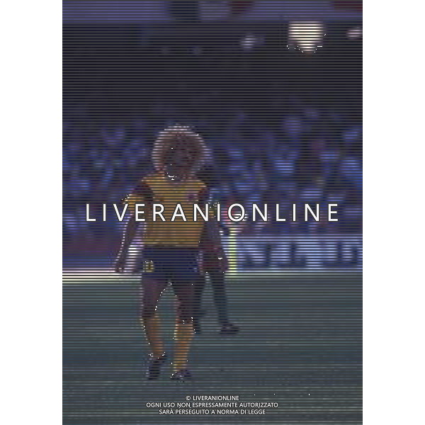 RETROSPETTIVA VALDERRAMA CARLOS CALCIATORE NELLA FOTO VALDERRAMA CARLOS CON LA MAGLIA DELLA NAZIONALE DELLA COLOMBIA AG ALDO LIVERANI SAS