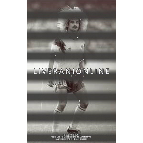 RETROSPETTIVA VALDERRAMA CARLOS CALCIATORE NELLA FOTO VALDERRAMA CARLOS CON LA MAGLIA DELLA NAZIONALE DELLA COLOMBIA AG ALDO LIVERANI SAS