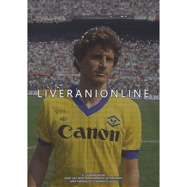 RETROSPETTIVA VOLPATI DOMENICO CALCIATORE NELLA FOTO DOMENICO VOLPATI CON LA MAGLIA DEL VERONA CALCIO AG ALDO LIVERANI SAS