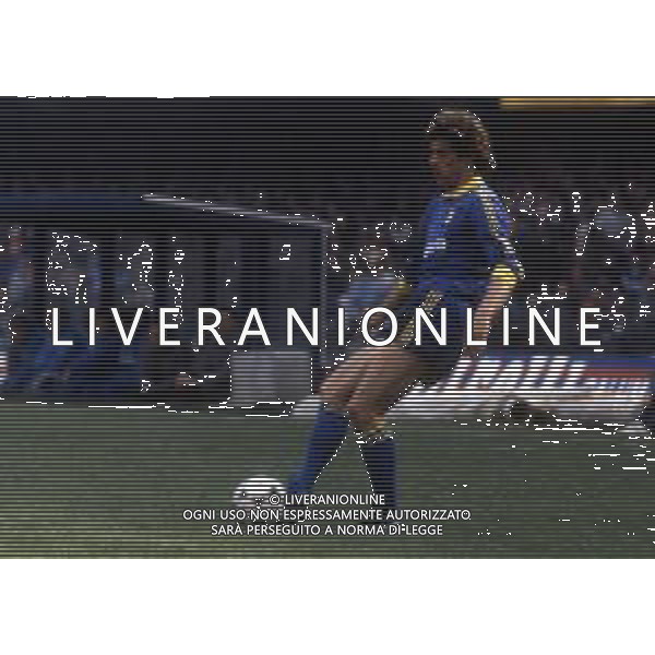 RETROSPETTIVA VOLPATI DOMENICO CALCIATORE NELLA FOTO DOMENICO VOLPATI CON LA MAGLIA DEL VERONA CALCIO AG ALDO LIVERANI SAS
