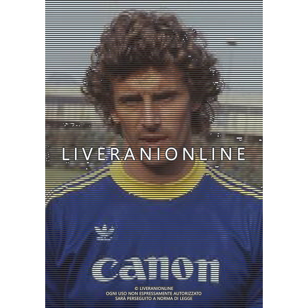 RETROSPETTIVA VOLPATI DOMENICO CALCIATORE NELLA FOTO DOMENICO VOLPATI CON LA MAGLIA DEL VERONA CALCIO AG ALDO LIVERANI SAS