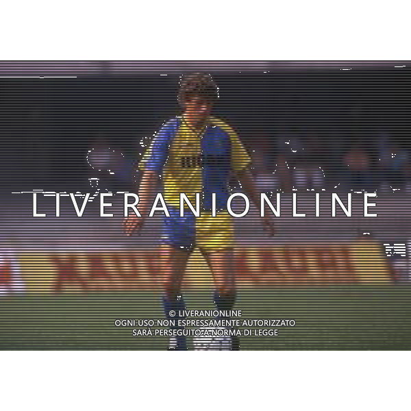 RETROSPETTIVA VOLPATI DOMENICO CALCIATORE NELLA FOTO DOMENICO VOLPATI CON LA MAGLIA DEL VERONA CALCIO AG ALDO LIVERANI SAS