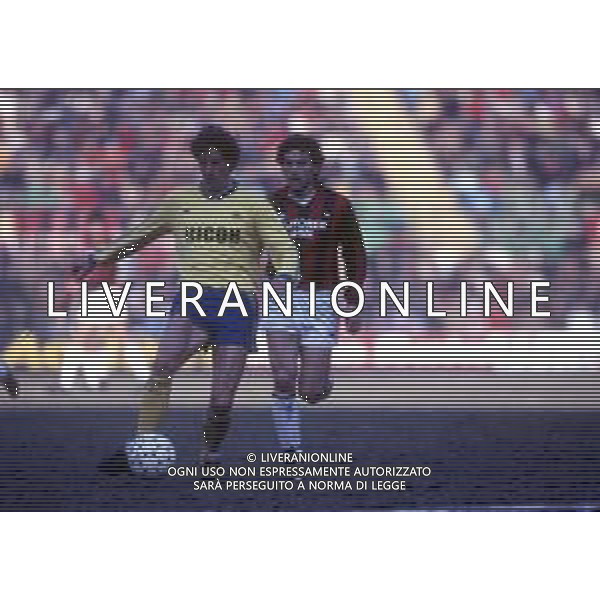RETROSPETTIVA VOLPATI DOMENICO CALCIATORE NELLA FOTO DOMENICO VOLPATI CON LA MAGLIA DEL VERONA CALCIO AG ALDO LIVERANI SAS