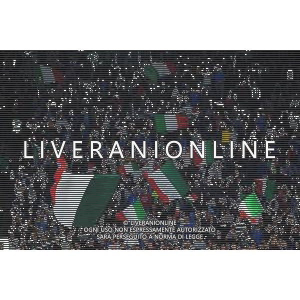 Roma 12.10.2019 Stadio Olimpico 12.10.2019 Italia vs Grecia Qualificazioni Euro 2020 ©Viganti/Agenzia Aldo Liverani Nella foto: tifosi italia - bandiere / AGENZIA ALDO LIVERANI SAS