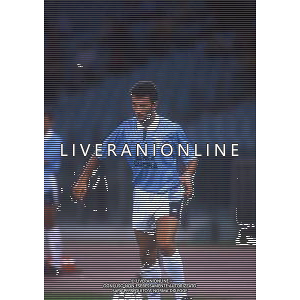 RETROSPETTIVA GIUSEPPE FAVALLI CALCIATORE 1992 NELLA FOTO FAVALLI GIUSEPPE CON LA MAGLIA DELLA LAZIO CALCIO AG ALDO LIVERANI SAS