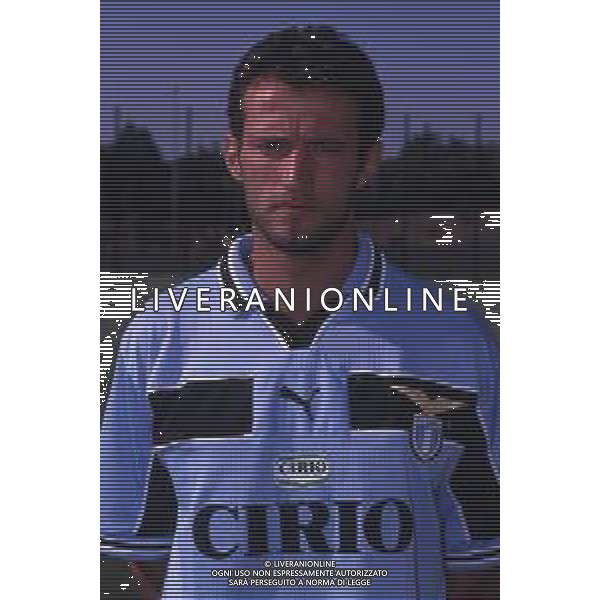 RETROSPETTIVA GIUSEPPE FAVALLI CALCIATORE NELLA FOTO FAVALLI GIUSEPPE CON LA MAGLIA DELLA LAZIO CALCIO AG ALDO LIVERANI SAS