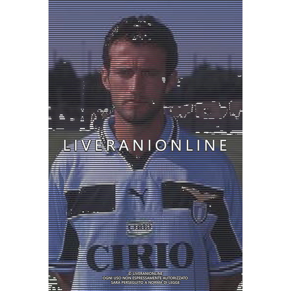 RETROSPETTIVA GIUSEPPE FAVALLI CALCIATORE NELLA FOTO FAVALLI GIUSEPPE CON LA MAGLIA DELLA LAZIO CALCIO AG ALDO LIVERANI SAS
