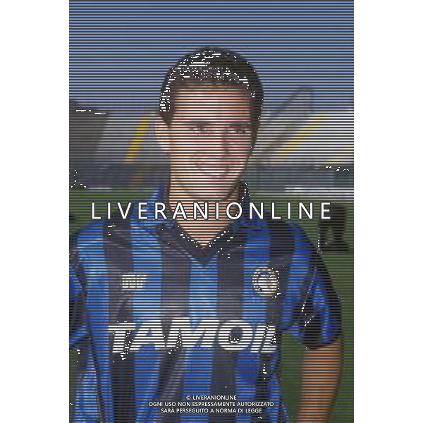 RETROSPETTIVA ANTONIO RIZZOLO CALCIATORE 1990-1991 NELLA FOTO ANTONIO RIZZOLO CON LA MAGLIA DELL\' ATALANTA CALCIO AG ALDO LIVERANI SAS