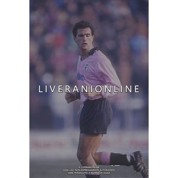 RETROSPETTIVA ANTONIO RIZZOLO CALCIATORE 1991-1992 NELLA FOTO ANTONIO RIZZOLO CON LA MAGLIA DEL PALERMO CALCIO AG ALDO LIVERANI SAS