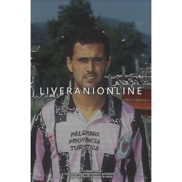 RETROSPETTIVA ANTONIO RIZZOLO CALCIATORE NELLA FOTO ANTONIO RIZZOLO CON LA MAGLIA DEL PALERMO CALCIO AG ALDO LIVERANI SAS