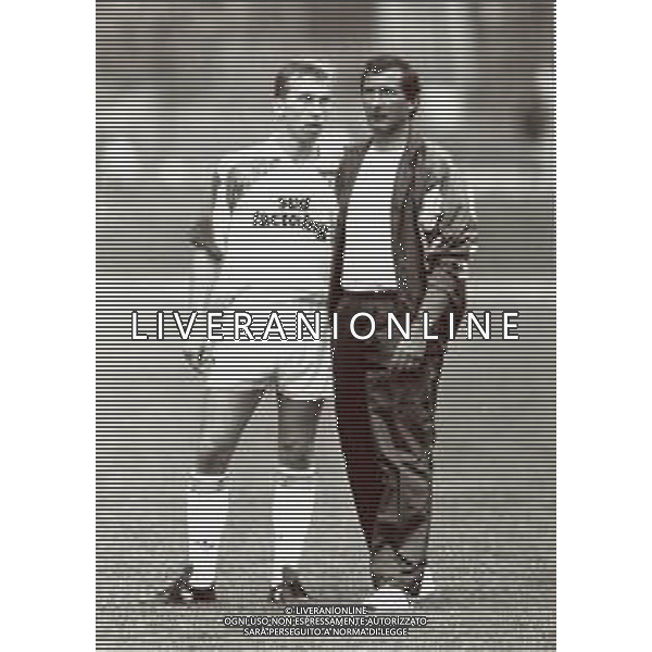 RETROSPETTIVA GAETANO SALVEMINI ALLENATORE NELLA FOTO GAETANO SALVEMINI CON DAVID PLATT RADUNO BARI CALCIO AG ALDO LIVERANI SAS