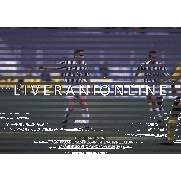 RETROSPETTIVA THOMAS HASSLER CALCIATORE 1990-1991 NELLA FOTO THOMAS HASSLER CON LA MAGLIA DELLA JUVENTUS AG ALDO LIVERANI SAS