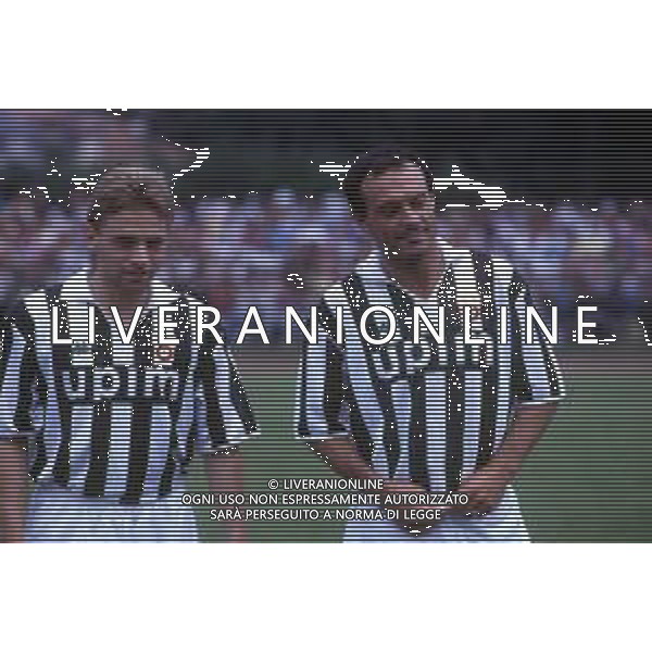 RETROSPETTIVA THOMAS HASSLER CALCIATORE 1990-1991 NELLA FOTO THOMAS HASSLER CON LA MAGLIA DELLA JUVENTUS CON SALVATORE SCHILLACI AG ALDO LIVERANI SAS