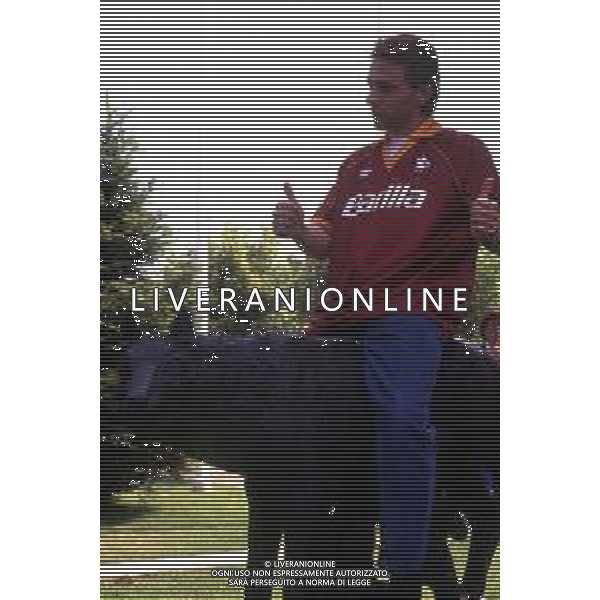 RETROSPETTIVA THOMAS HASSLER CALCIATORE 1991-1992 NELLA FOTO THOMAS HASSLER CON LA MAGLIA DELLA ROMA CALCIO AG ALDO LIVERANI SAS