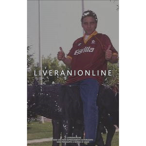 RETROSPETTIVA THOMAS HASSLER CALCIATORE 1991-1992 NELLA FOTO THOMAS HASSLER CON LA MAGLIA DELLA ROMA CALCIO AG ALDO LIVERANI SAS