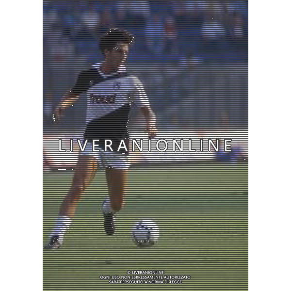 RETROSPETTIVA NICOLA ZANONE CALCIATORE NELLA FOTO NICOLA ZANONE CON LA MAGLIA DELL\'UDINESE AG ALDO LIVERANI SAS