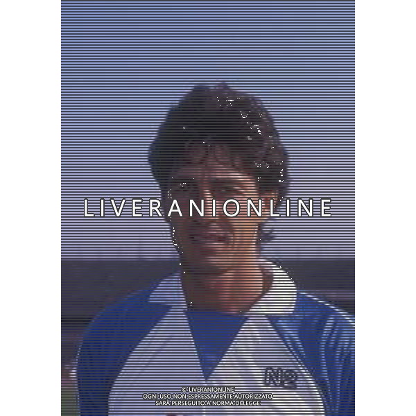 RETROSPETTIVA NICOLA ZANONE CALCIATORE NELLA FOTO NICOLA ZANONE CON LA MAGLIA DEL PESCARA CALCIO AG ALDO LIVERANI SAS