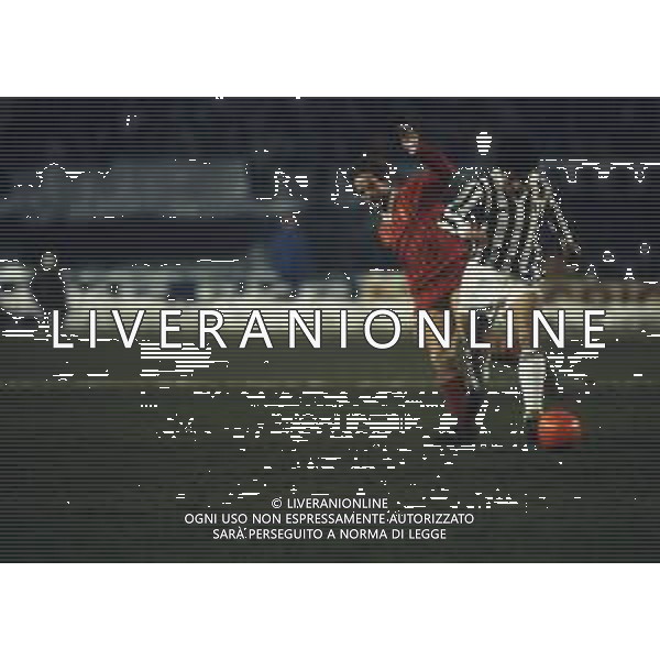 RETROSPETTIVA LUCIANO FAVERO CALCIATORE NELLA FOTO LUCIANO FAVERO CON LA MAGLIA DELLA JUVENTUS CALCIO AG ALDO LIVERANI SAS