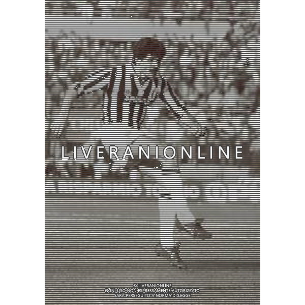 RETROSPETTIVA LUCIANO FAVERO CALCIATORE NELLA FOTO LUCIANO FAVERO CON LA MAGLIA DELLA JUVENTUS CALCIO AG ALDO LIVERANI SAS