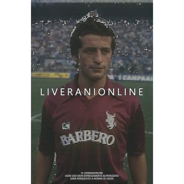 RETROSPETTIVA GIUSEPPE DOSSENA CALCIATORE 1981 NELLA FOTO GIUSEPPE DOSSENA CON LA MAGLIA DEL TORINO CALCIO AG ALDO LIVERANI SAS